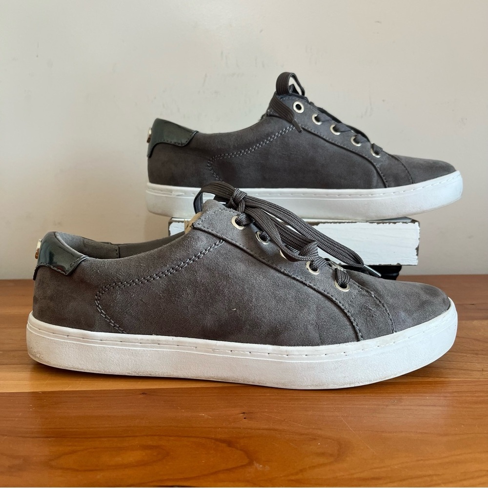 Liz Claiborne LC‎ Warwick Tennis Shoes Women's Size 8.5 M Faux Suede Gray